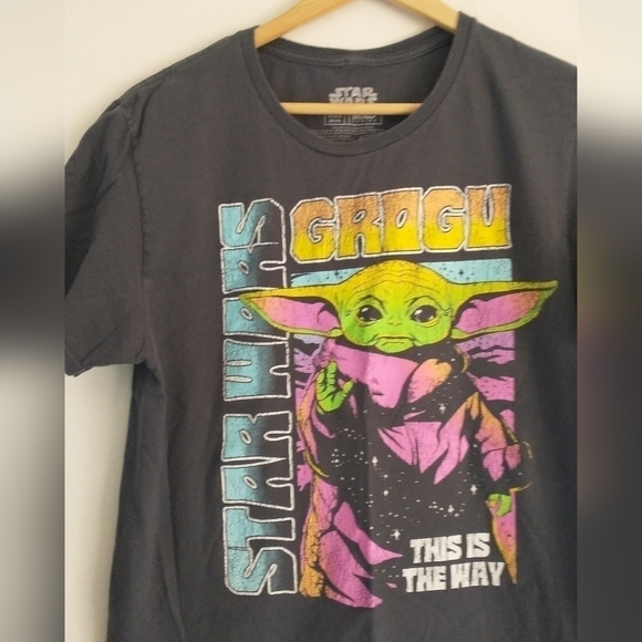 Star Wars Baby Yoda Rainbow Neon Color Retro Style T Shirt Size Medium - Picture 3 of 3
